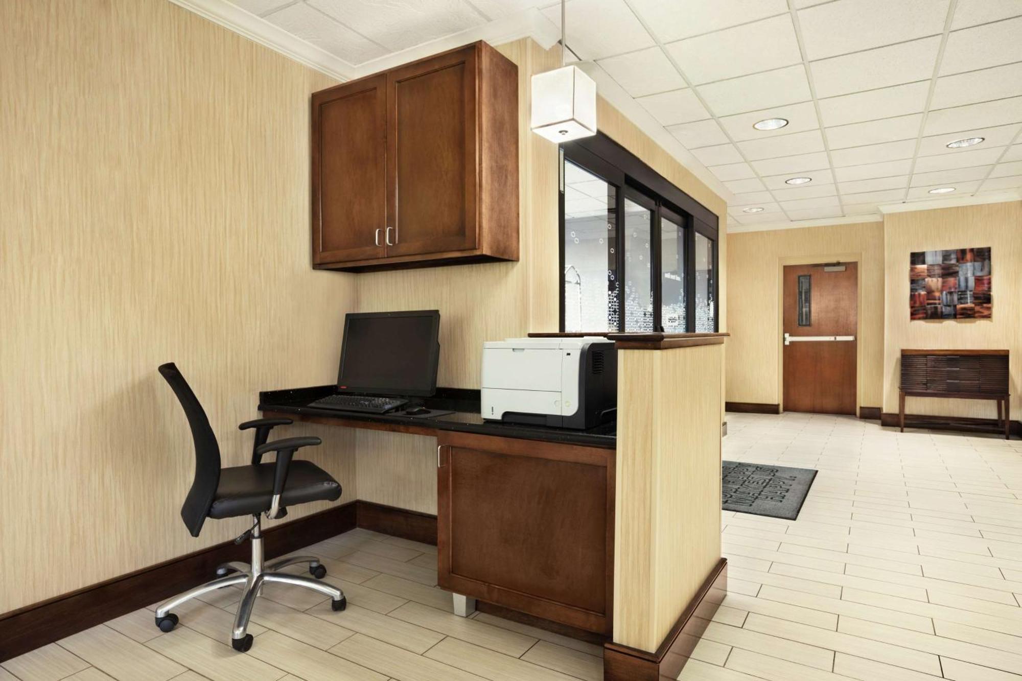 Hampton Inn Richmond/Ашленд Екстер'єр фото